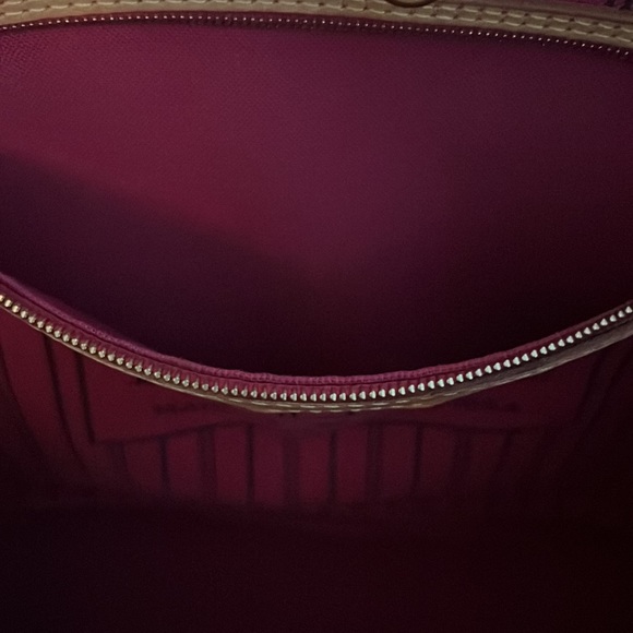 Gorgeous Neverfull GM in Peony - Picture 12 of 12